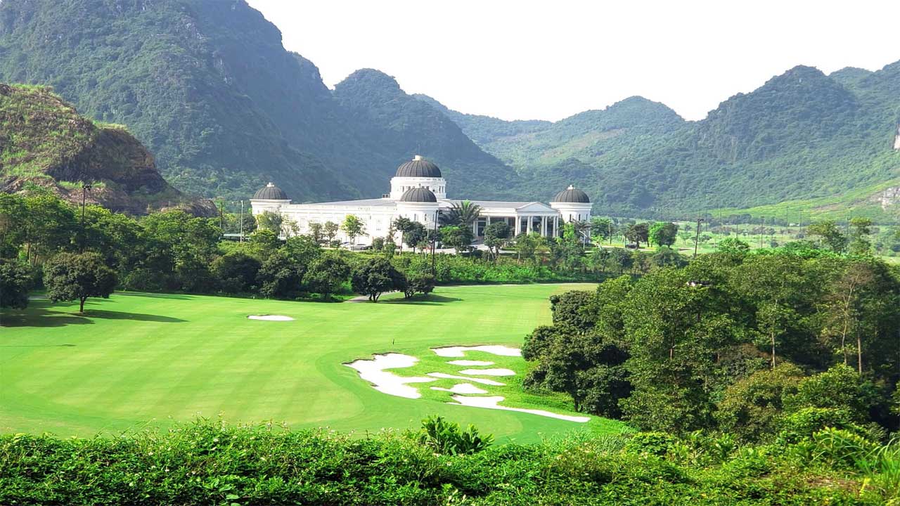 cho-thue-xe-di-san-kim-bang-stone-valley-golf-resort-tron-goi